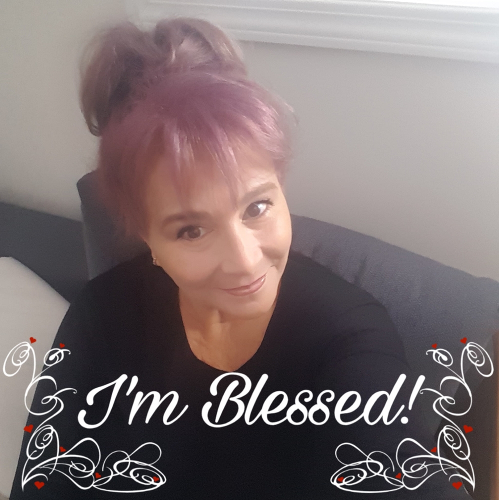 Meet your Posher, Alicia